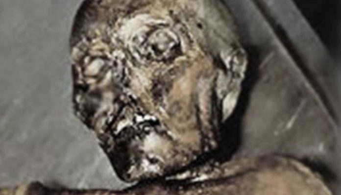 Close up of Ötzi the Iceman